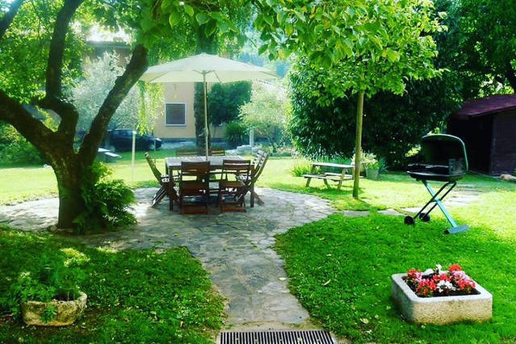 Apartment Piccolo Borgo Castelveccana ภายนอก รูปภาพ